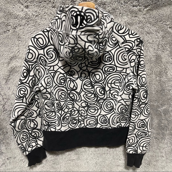 Lululemon Scuba Hoodie - Picture 2 of 9